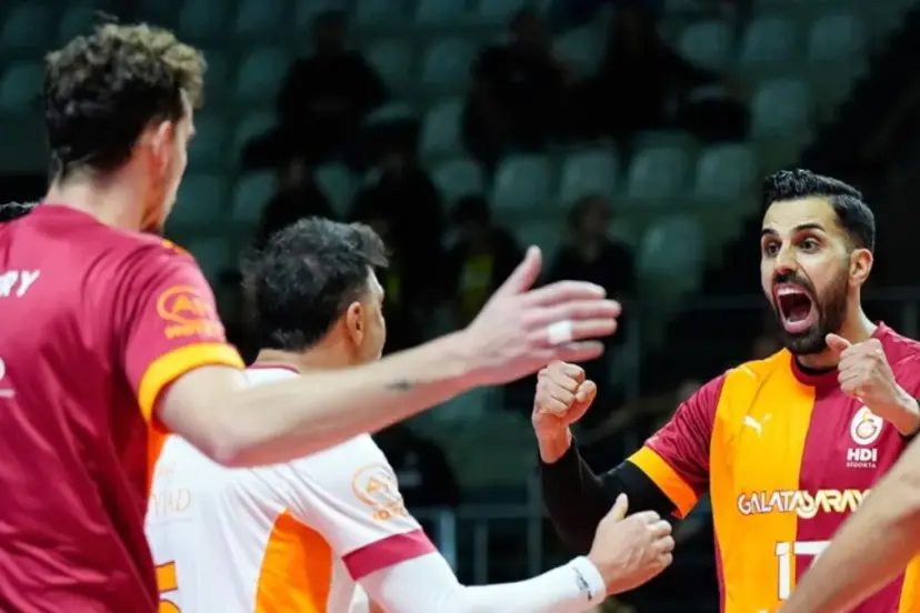 Galatasaray, Fenerbahçe’yi karar setinde mağlup etti!