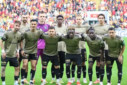 Kocaelispor'da futbolculara 100 milyon lira ödeme!