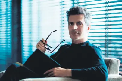 Ne kutsalı? Sahnede şov yapıyoruz hepsi bu!