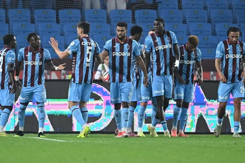 RAMS BAŞAKŞEHİR TRABZONSPOR CANLI | Trabzonspor, Rams Başakşehir deplasmanında! Fatih Tekke'nin 11'i belli oldu...