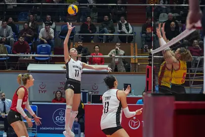 4 saat süren maçta Göztepe, Beşiktaş'ı mağlup etti