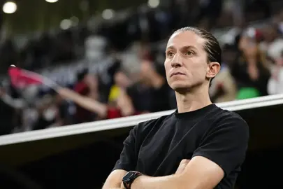 Flamengo, Filipe Luis ile kontrat yeniledi!