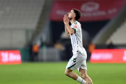 Konyaspor, Antalyaspor karşısında tek golle kazandı!