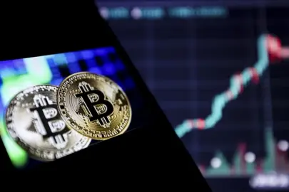 Kripto da yıl sonu rallisi kısa sürdü! Bitcoin kritik eşikten sert düştü