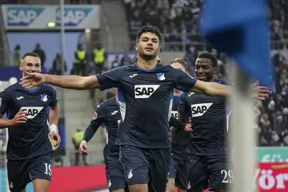 Ozan Kabak 1,5 yıl sonra 11’de görev alıp, golünü attı