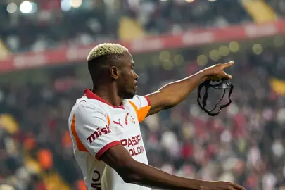 Victor Osimhen cezalı duruma düştü