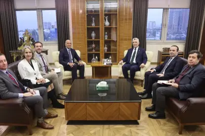 Bakan Bolat, ABD'nin Ankara Büyükelçisi Barrack'ı kabul etti