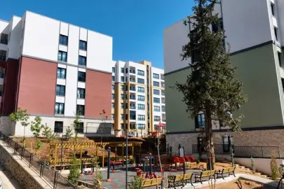 Bakan Kurum'dan Kahramanmaraş paylaşımı: 'Yeniden ayağa kalktık'