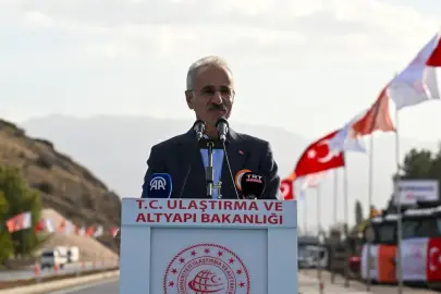 Bölünmüş yollarda 30 bin kilometrelik dev eşik aşıldı