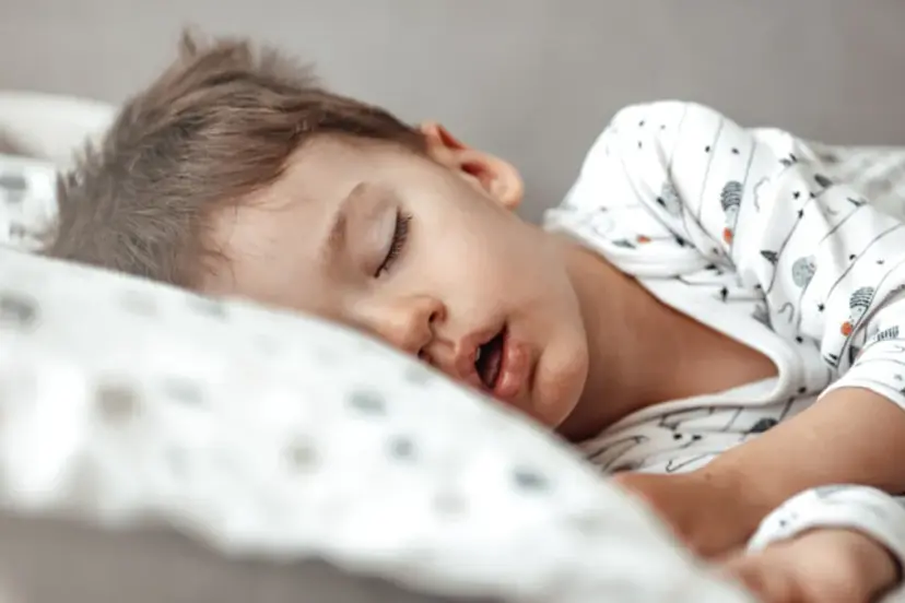 Çocuğunuz sürekli ağzı açık mı nefes alıyor? Nedeni bu olabilir!