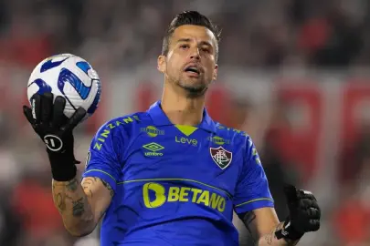 Fluminense, 45 yaşındaki kalecisi ile sözleşme uzattı!