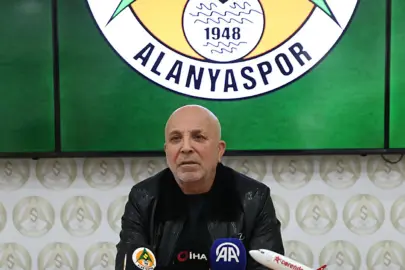 Hasan Çavuşoğlu: "Şimdiye kadar hocamızın oyuncu talebi olmadı"