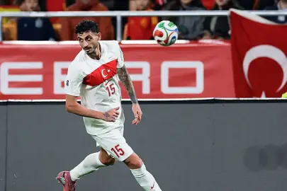 Trabzonspor ve Samsunspor'dan Samet Akaydin yarışı