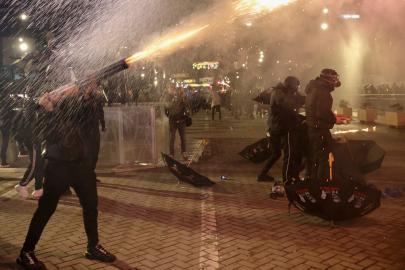 Arnavutluk'ta protestocular Rama hükümetinin istifasını istedi