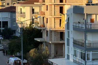 Asansör boşluğuna düşen işçi yaralandı