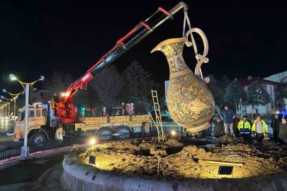 Bakır sürahi geçici olarak yerinden kaldırıldı
