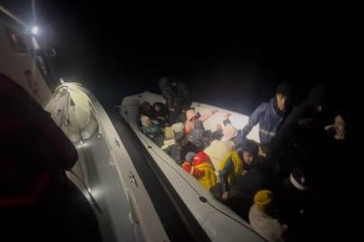 Balıkesir açıklarında 36 düzensiz göçmen kurtarıldı