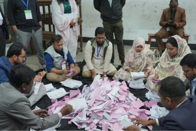 Bangladeş'te oy verme işlemi sona erdi, sayım başladı