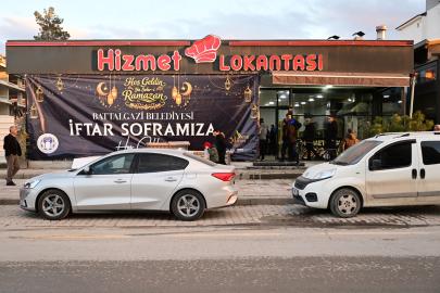 Battalgazi Belediyesi iftarı çadırlarda değil restoranda veriyor