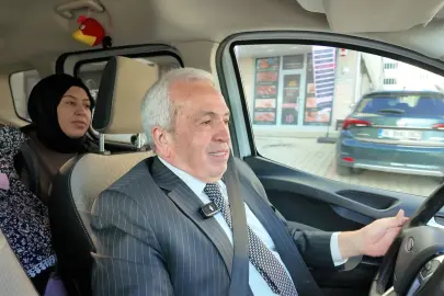 Bursa Nilüfer'de Başkan Özdemir “Anne Taksi” ile yola çıktı