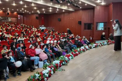Çayırova'da öğrenci ve velilere akran zorbalığı bilinçlenmesi