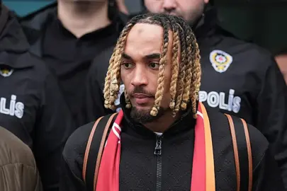 Galatasaray, Sacha Boey transferini açıkladı! Maliyeti belli oldu