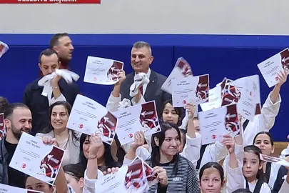 Gölcük'te 70 Taekwondocu kuşak atladı