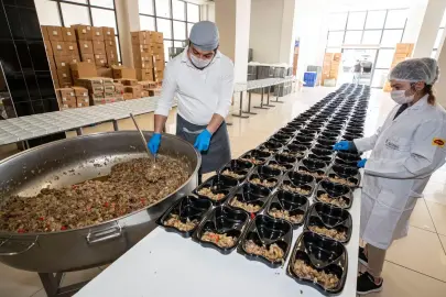 İzmir'de bereket hem sofralara, hem meydanlara yayılacak