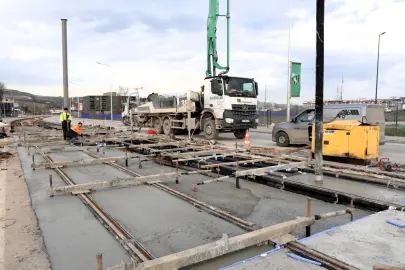 Kartepe Tramvay Hattı'nda durmak yok