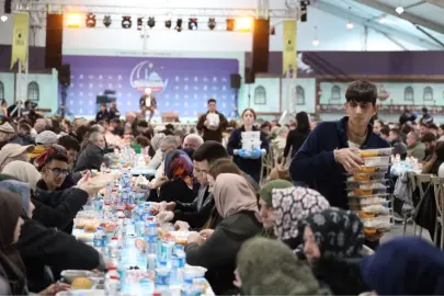 Kocaeli'nin kardeşlik sofrası dolup taşıyor