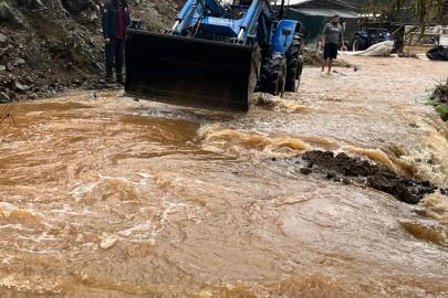 Köyceğiz'de sağanak; evleri su bastı, dereler taştı