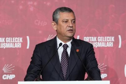 Özgür Özel'den Devlet Bahçeli'ye: 'Ahmaklık' sözünü üzerime alınmadım