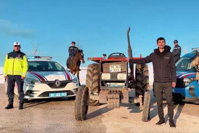 21 yıl sonra bulunan çalıntı traktör sahibine teslim edildi