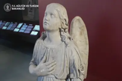 22 yıl sonra gelen iade... “Melek Heykeli” yerine döndü