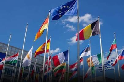 AB: ABD ve israilin İran'a yönelik saldırıları uluslararası hukukta meşru bir zemine dayanmıyor