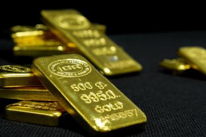 Altın haftaya sert düşüşle başladı