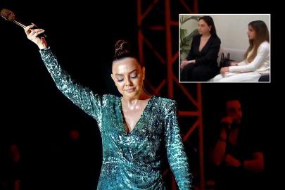 Anne refleksi! Ebru Gündeş kızını özel uçakla getirdi