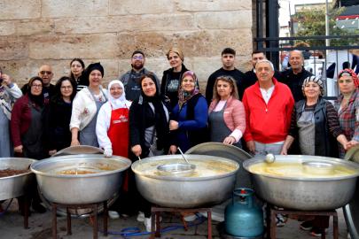 Antalyalı kadınlardan iftar sofrası