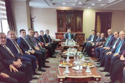 Bakan Gürlek HSK üyeleri ve personeliyle bir araya geldi