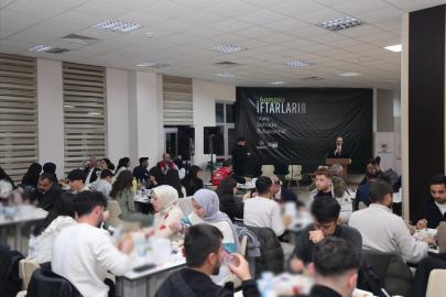 Bakan Yardımcısı Eminoğlu ve Vali Kızılkaya gençlerle iftar programında buluştu