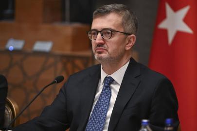 Burhanettin Duran: Gazetecilerin hedef alınmaları asla kabul edilemez