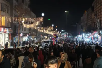 Divanyolu ışıl ışıl parlıyor