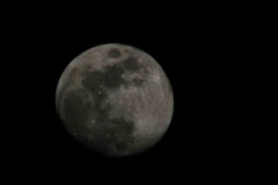 Elazığ’da şişkin ay gökyüzünü süsledi