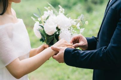 Evlenecek gençlere 250 bin lira faizsiz kredi desteği