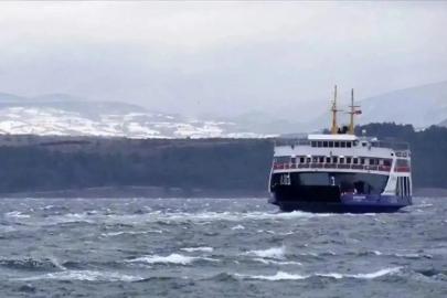 Fırtına nedeniyle Gökçeada ve Bozcaada feribot seferleri iptal edildi