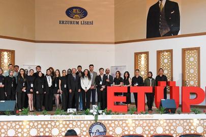 IV. ulusal ETÜ psikoloji öğrenci zirvesi "Terapi odasının kapıları aralanıyor" temasıyla gerçekleştirildi