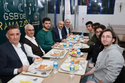 Kocaeli Gebze'de Başkan Büyükgöz öğrencilerle sohbet etti