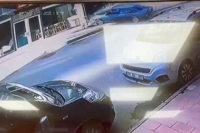 Kontrolden çıkan otomobil mağazaya böyle daldı