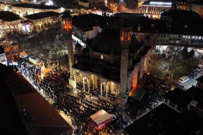 Konya’da Kadir Gecesi camilerde yoğun katılımla ihya edildi