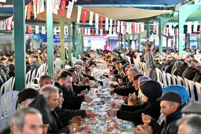 Manisa Demirci’de iftar sofrası birlik ve bereketi buluşturdu